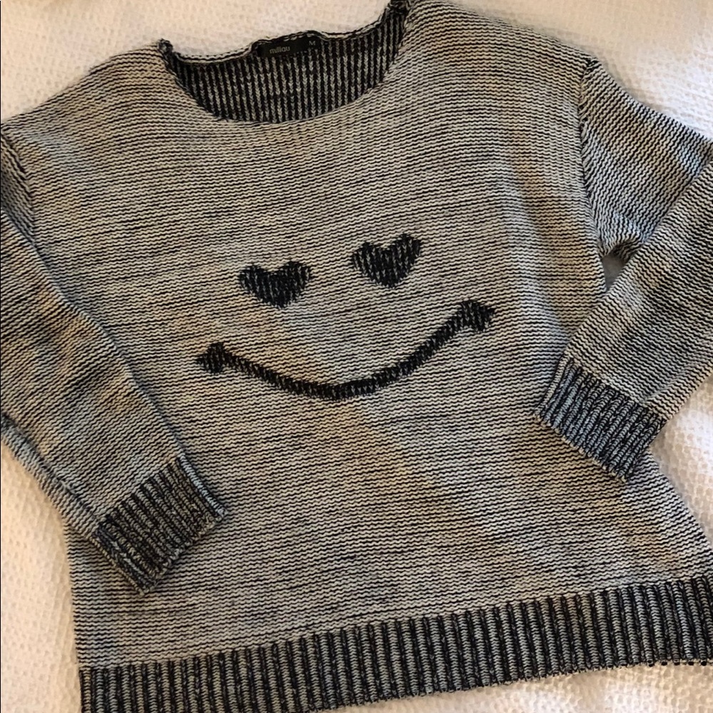 COZY AND CUTE HEART EYES SWEATER
